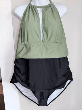 NWT  Green Black Halter Tummy Control One Piece Swimsuit 22W